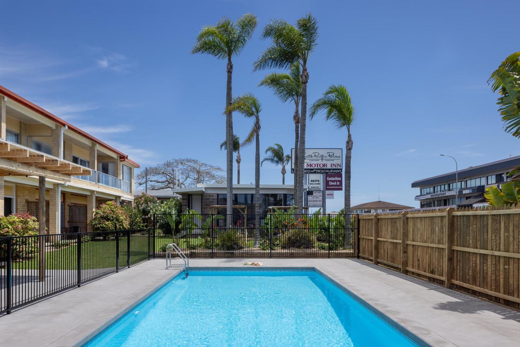 South Pacific Palms Motor Inn Tuncurry Eksteriør bilde